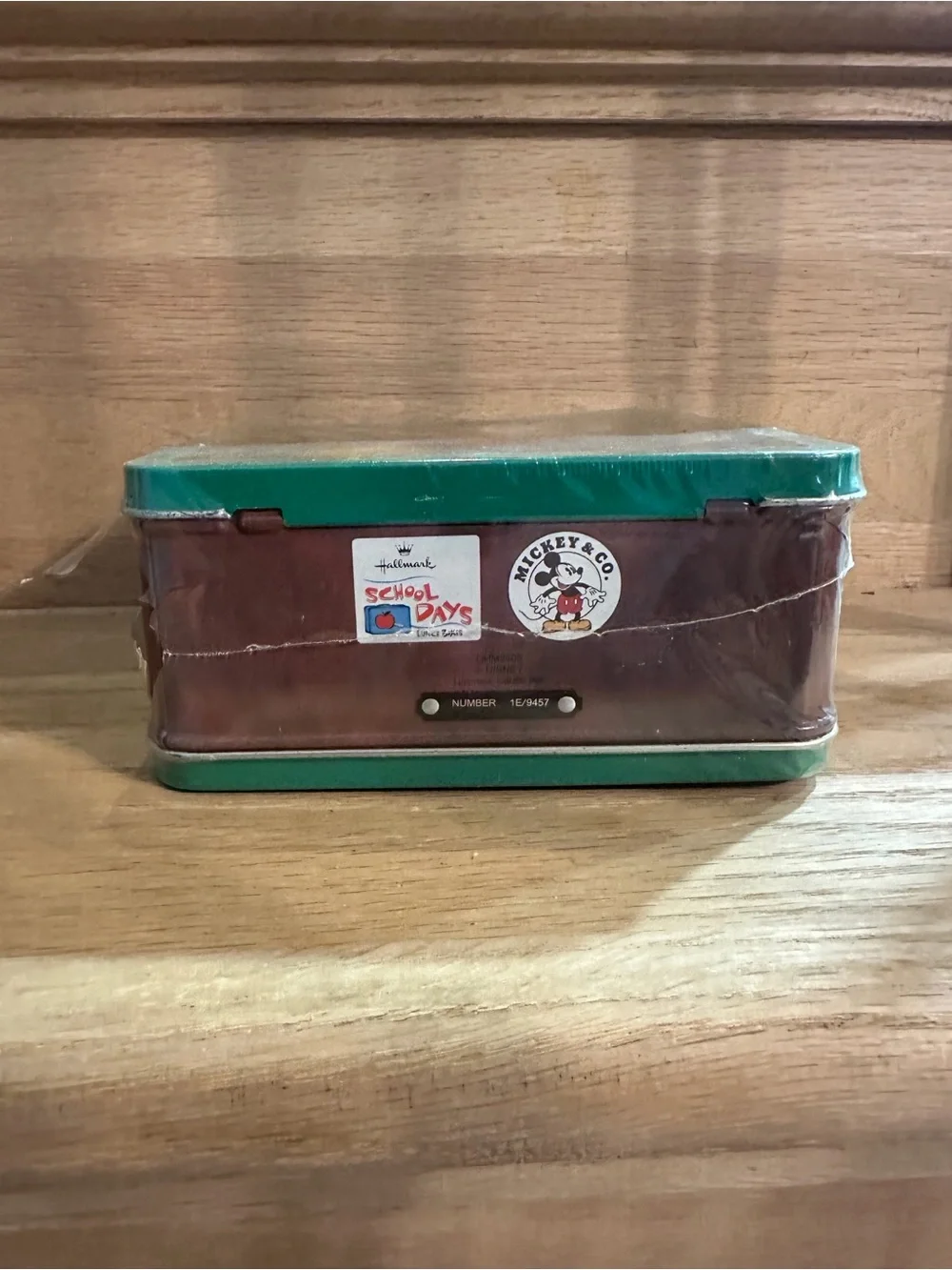 Vintage 1999 Hallmark School Days 1950s Donald Duck Mini Lunch Box QHM8806 COA
